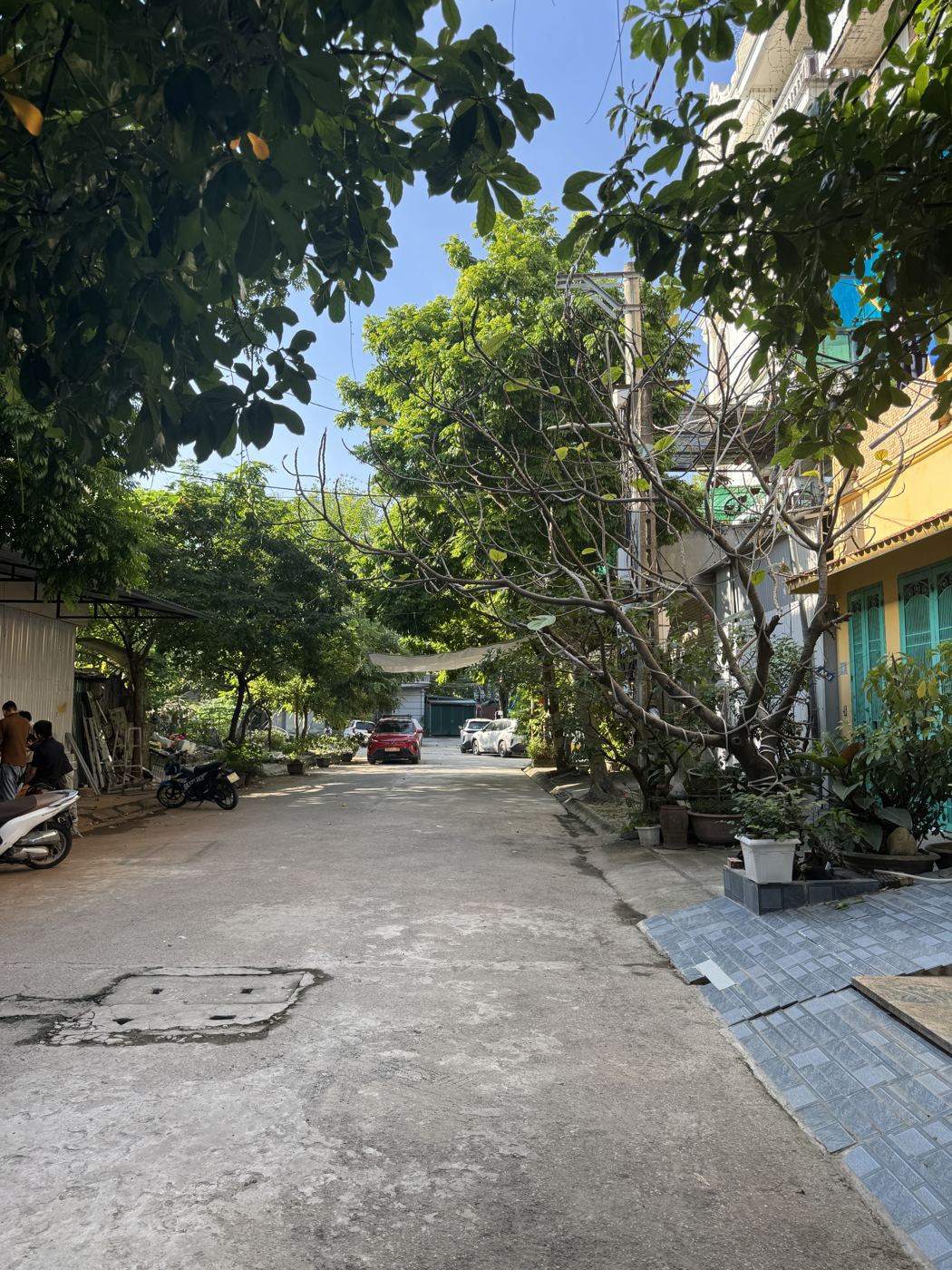 Ngõ rộng có vỉa hè – nhà Đông Ngạc mã căn 1