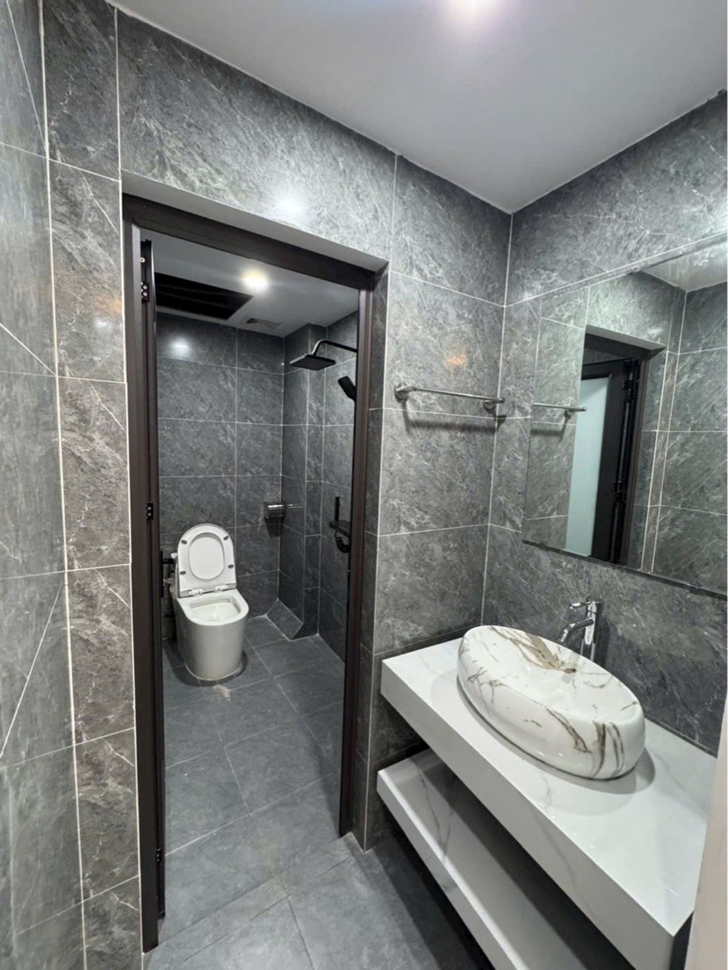 Nhà vệ sinh – nhà Đông Ngạc mã căn 165