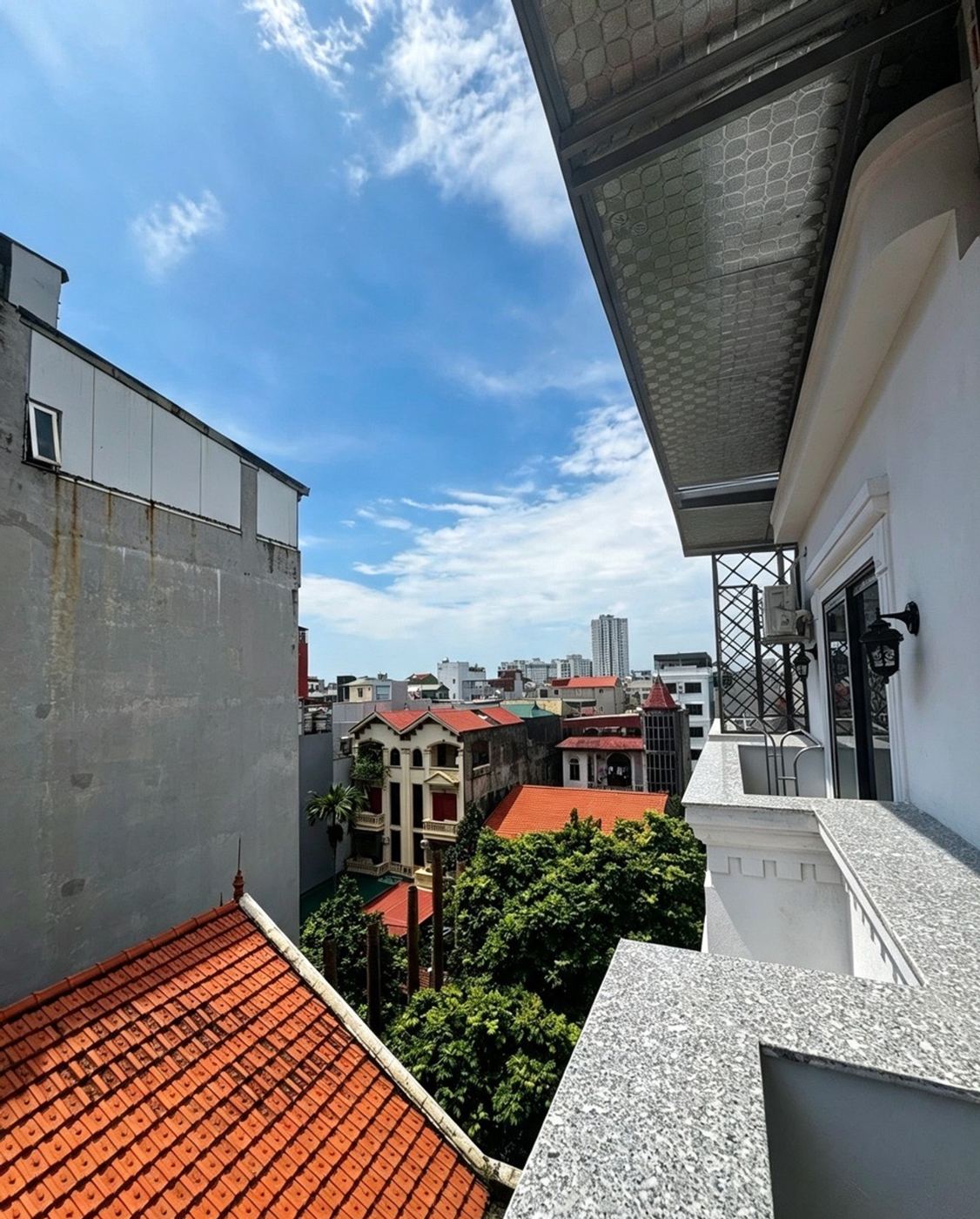 Ban công – nhà Đông Ngạc mã căn 19