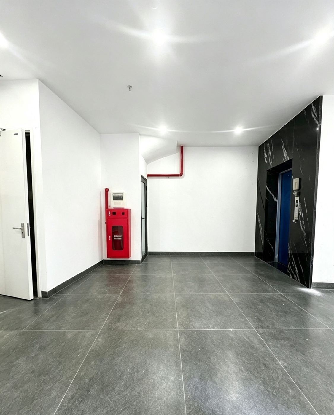 Tầng 1, bình chữa cháy – nhà Đông Ngạc mã căn 19