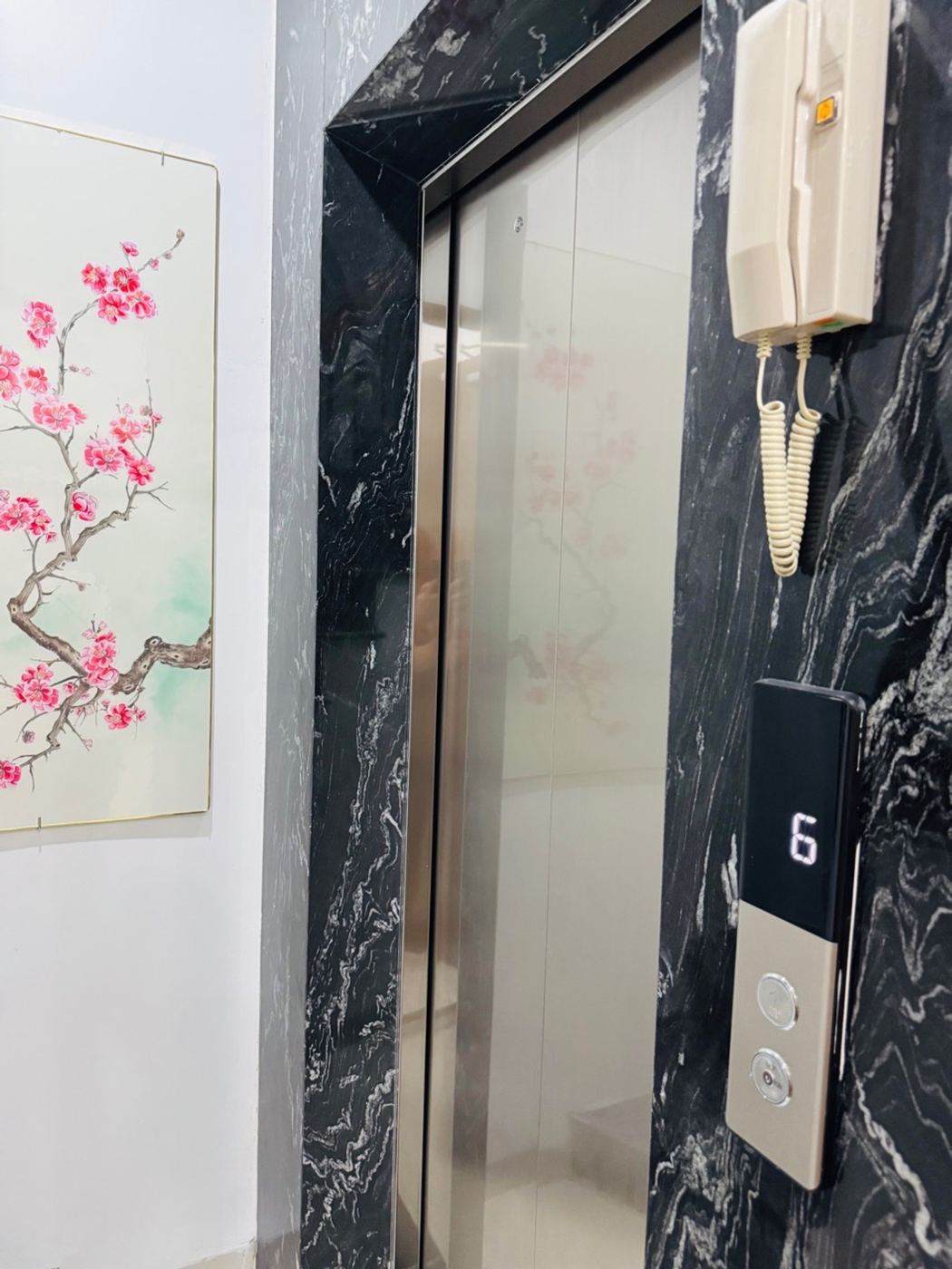 Thang máy – nhà Đông Ngạc mã căn 193
