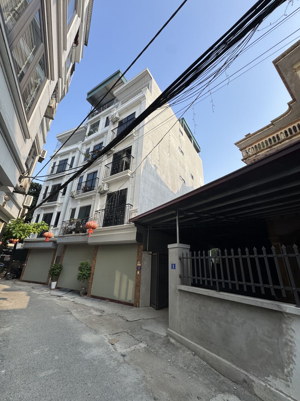 Nhà nhìn từ ngõ – nhà Thượng Cát mã căn 213