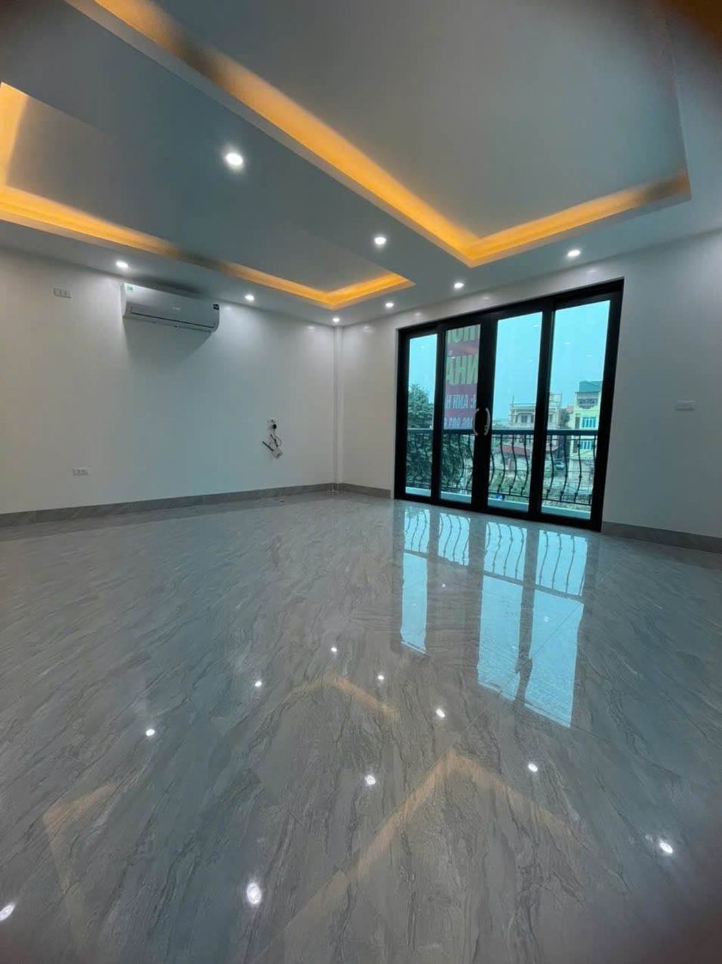 Sàn thông có ban công – nhà Tây Tựu mã căn 222