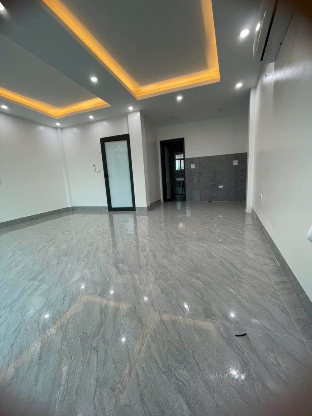 Sàn thông – nhà Tây Tựu mã căn 222