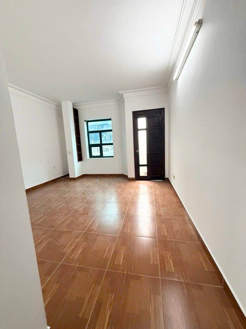 Phòng có cửa sổ – nhà Phú Diễn mã căn 304