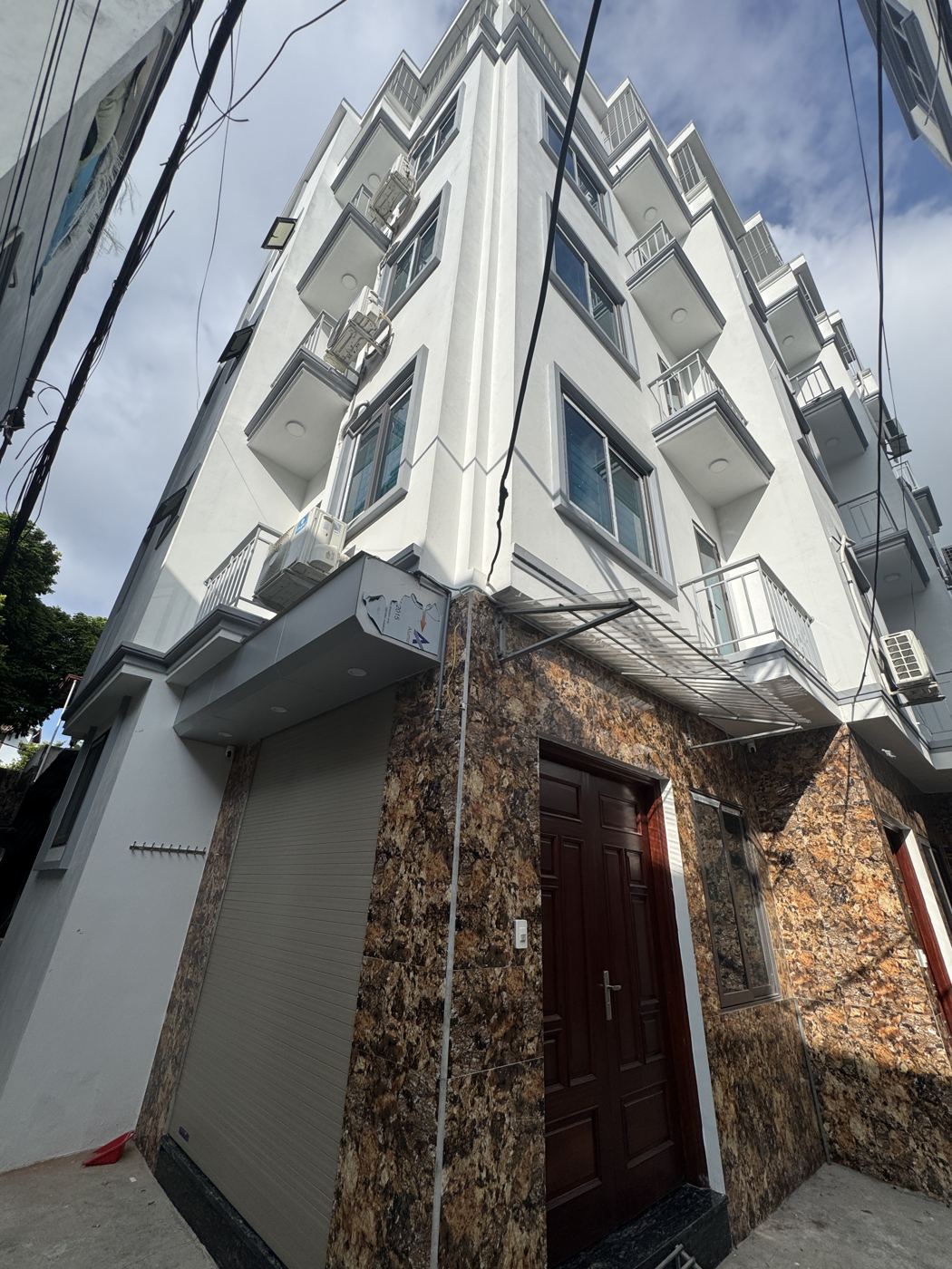 Mặt tiền lô góc – nhà Thượng Cát mã căn 707