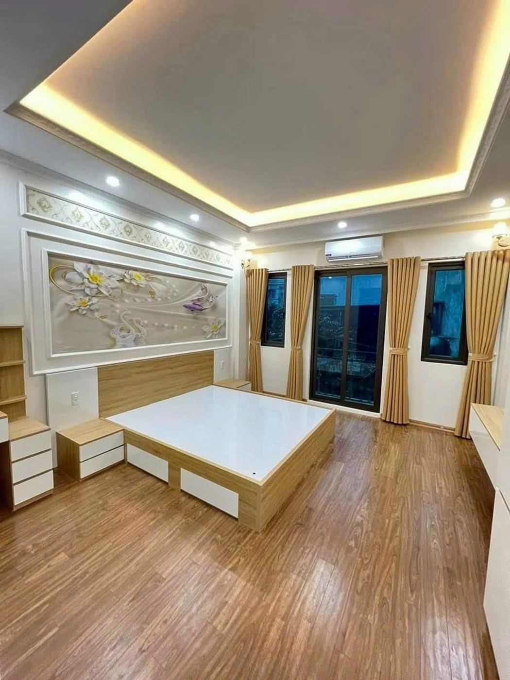 Phòng ngủ có ban công – nhà Thượng Cát mã căn 77