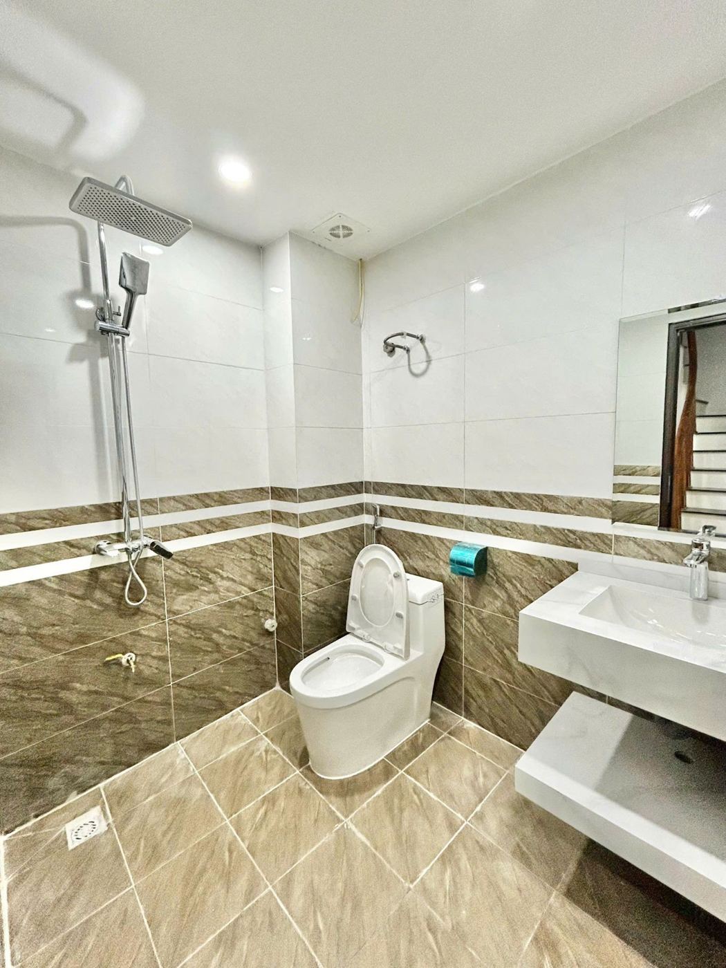 Nhà vệ sinh – nhà Thượng Cát mã căn 87